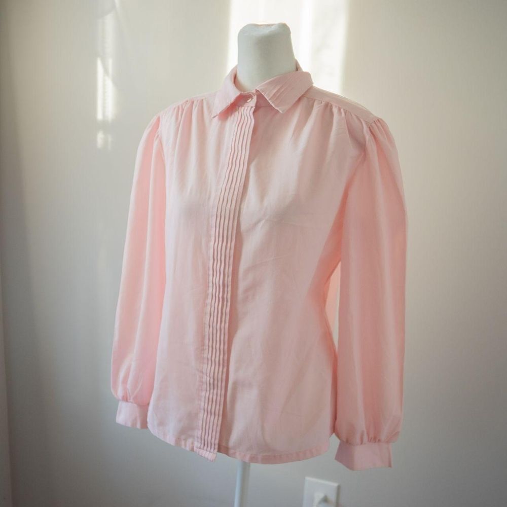 Vintage Pink Button Down Pleated Collared Long Sleeve Women's Shirt